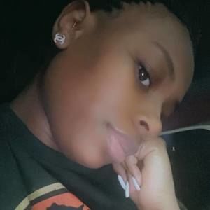 Meet your Posher, Mesha